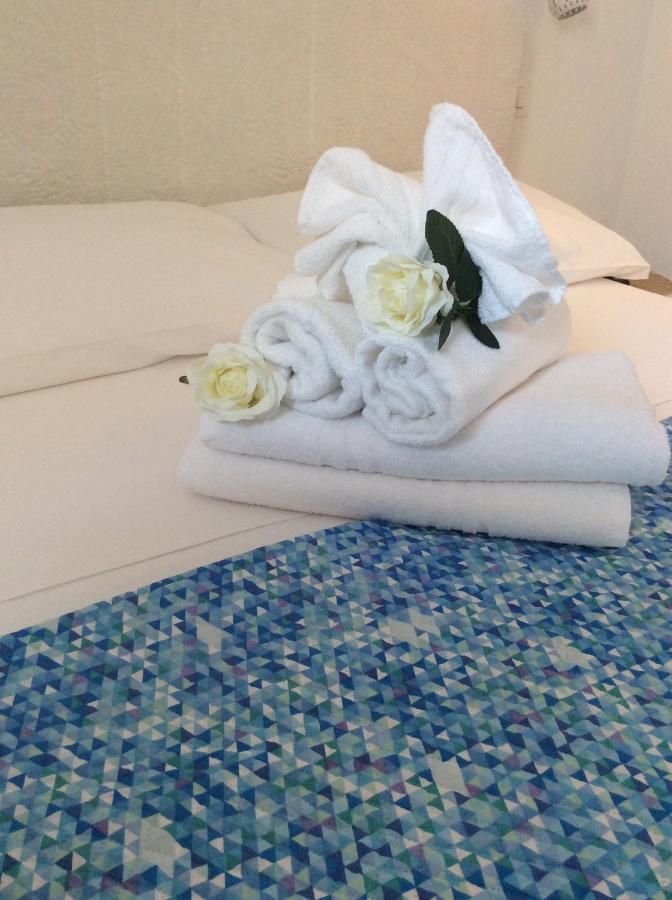 Laris Bed & Breakfast Castellabate Bagian luar foto